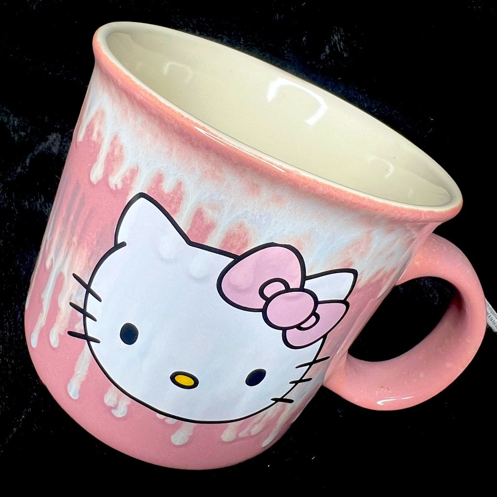 Super cute Hello kitty mug